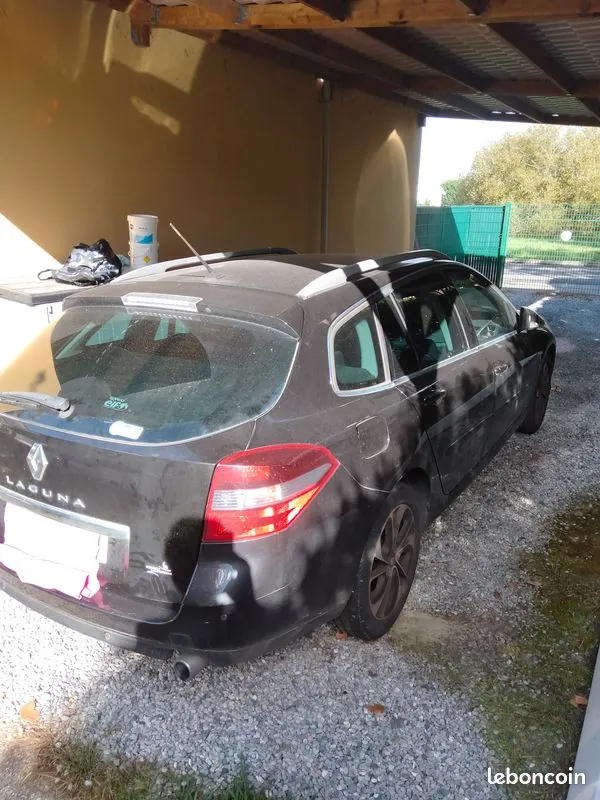 Renault Laguna 2014 photo 2