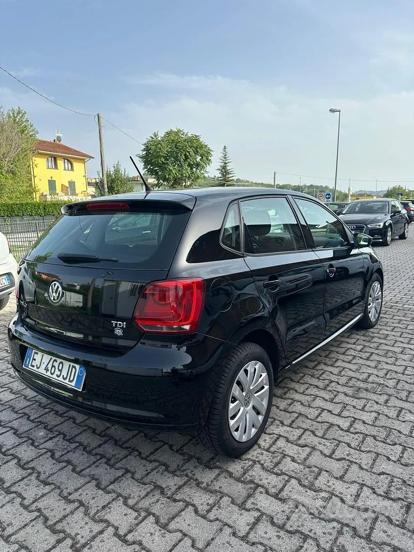 Volkswagen Polo 2011 photo 4