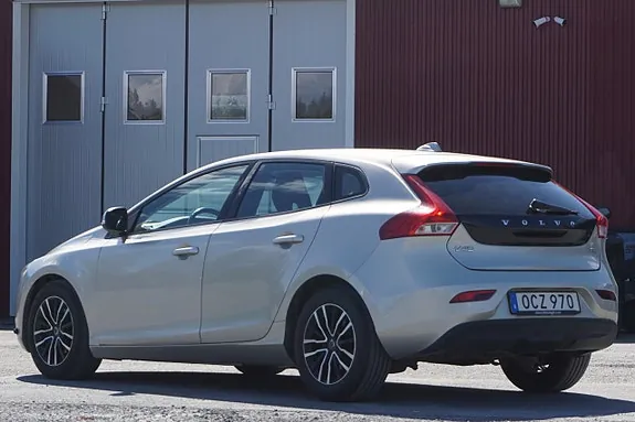 Volvo V40 2017 photo 3