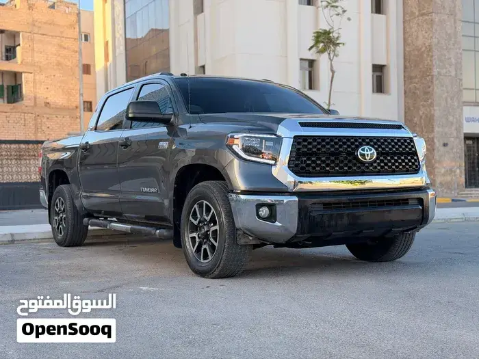 Toyota Tundra 2015 photo 2