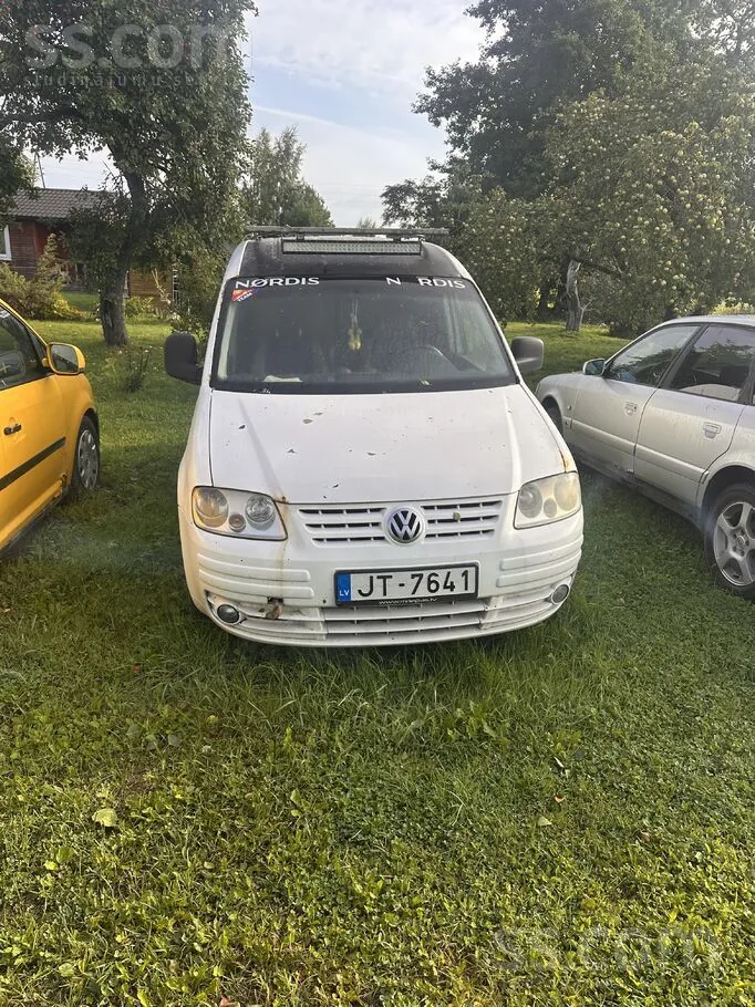 Volkswagen Touran 2004 photo 3