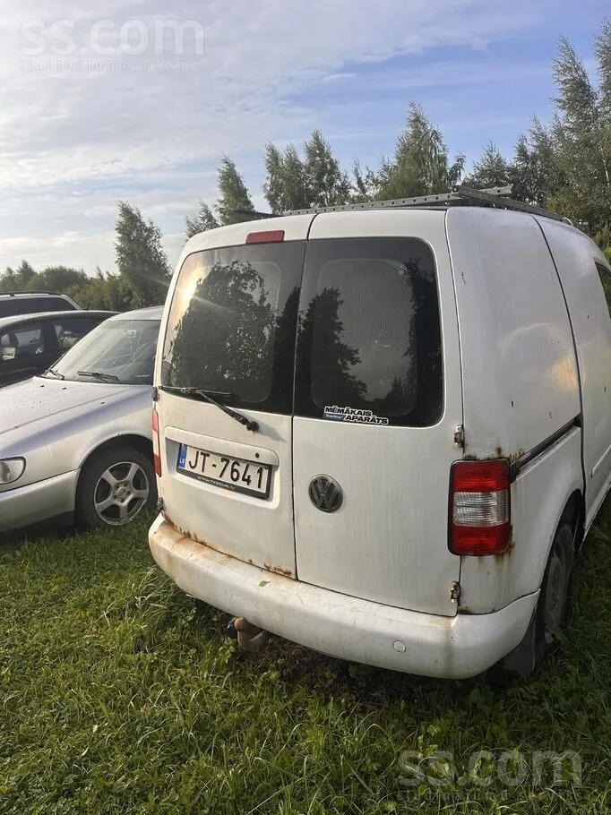 Volkswagen Touran 2004 photo 4