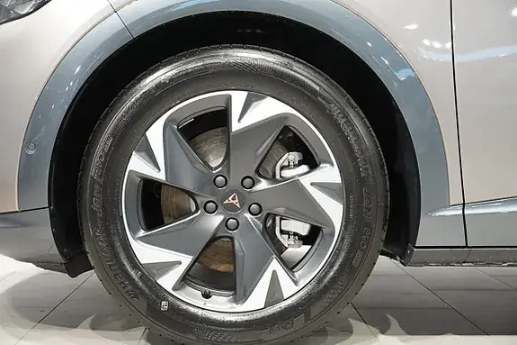 Cupra Tavascan 2026 photo 5