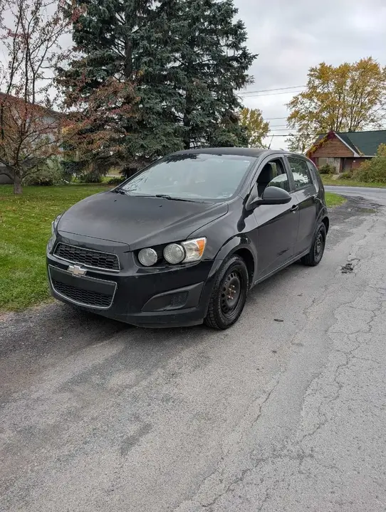 Chevrolet Sonic 2012 photo 2