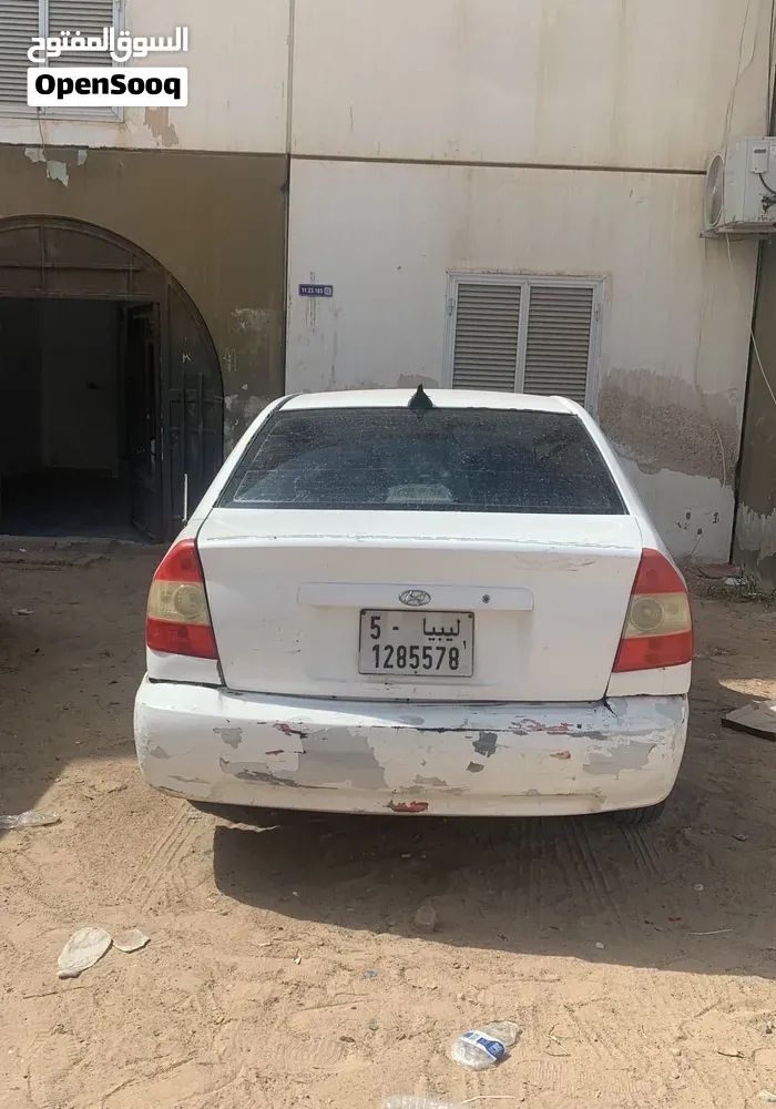 Hyundai Verna 2002 photo 3