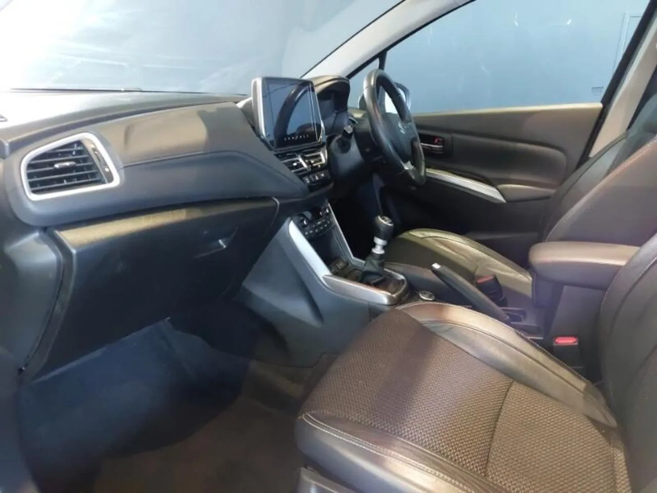 Suzuki S-Cross 2023 photo 5