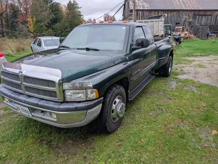 Dodge Duelier 2000 photo 4