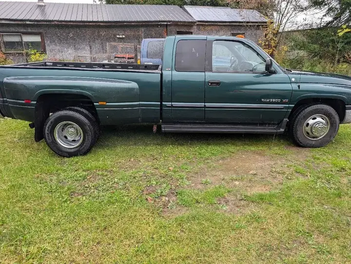 Dodge Duelier 2000 photo 2