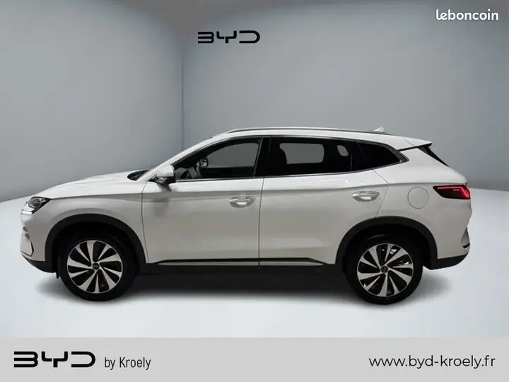 BYD Seal U 2025 photo 2