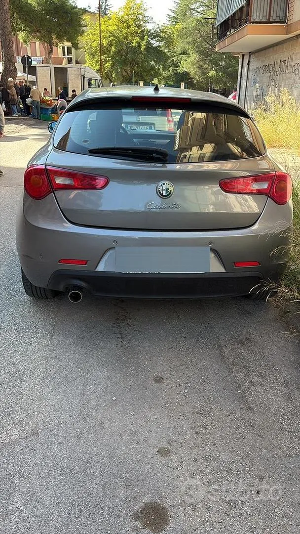 Alfa Romeo Giulietta 2013 photo 3