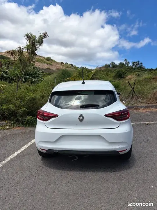 Renault Clio 2020 photo 2