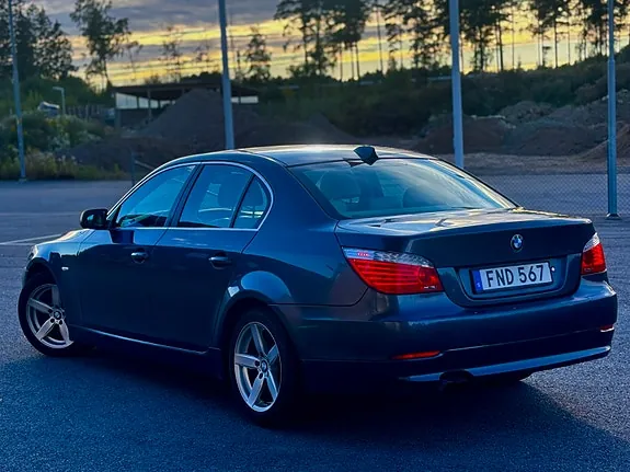 BMW 523I 2008 photo 4
