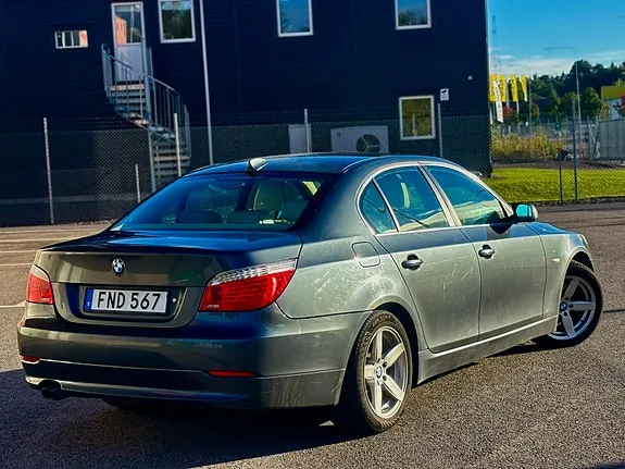 BMW 523I 2008 photo 2