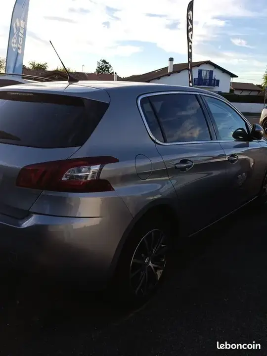 Peugeot 308 2016 photo 3