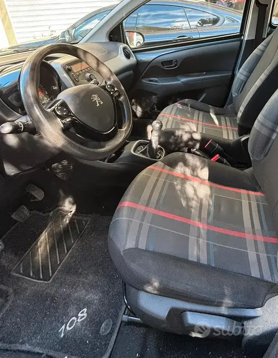 Peugeot 108 2015 photo 4