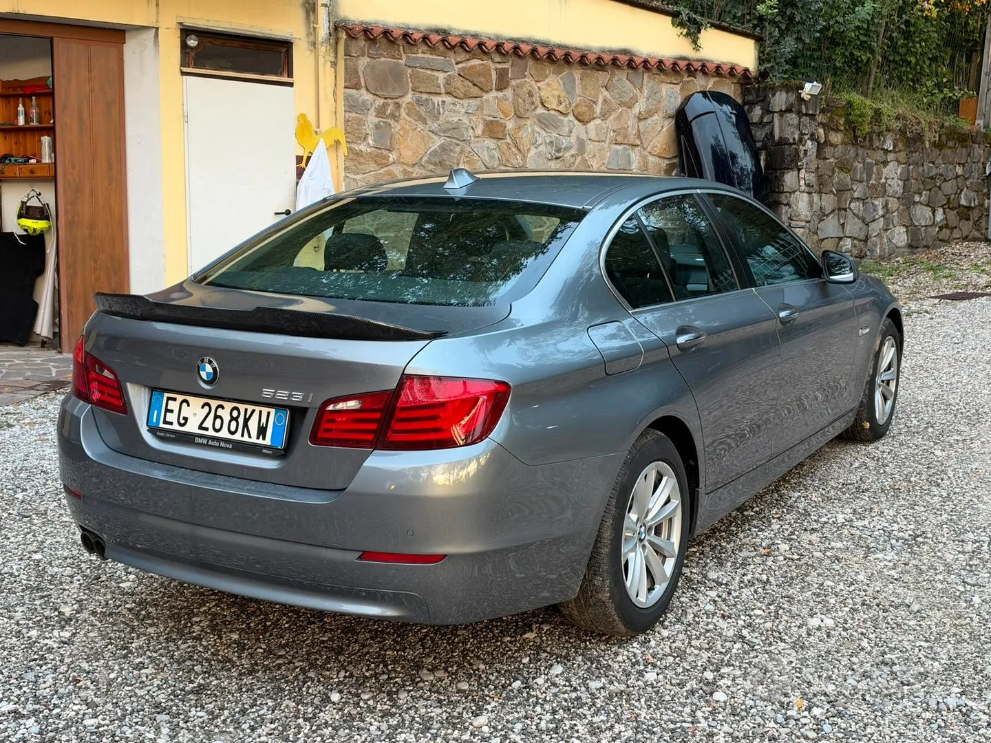 BMW 523I 2011 photo 5