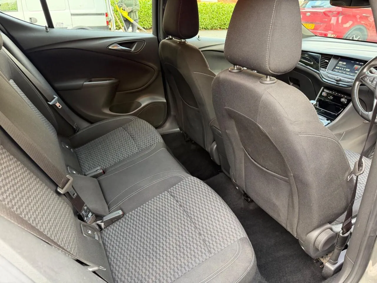 Vauxhall Astra 2017 photo 5