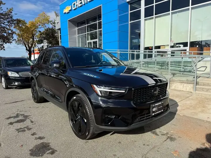 Volvo Xc40 2026 photo 2