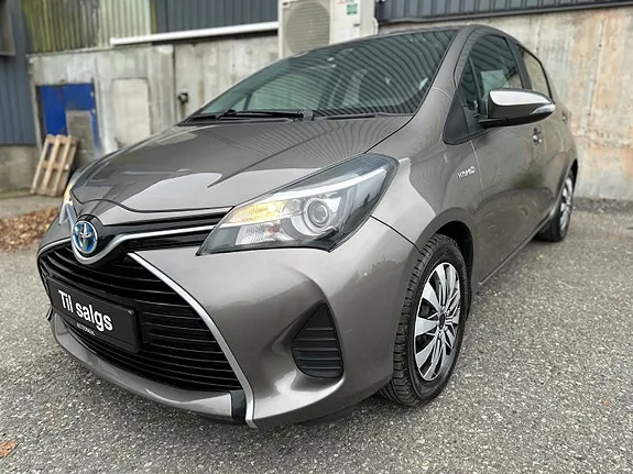 Toyota Yaris 2017 photo 4