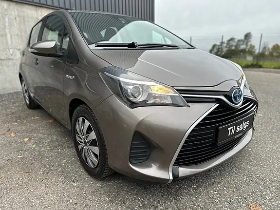 Toyota Yaris 2017 photo 3