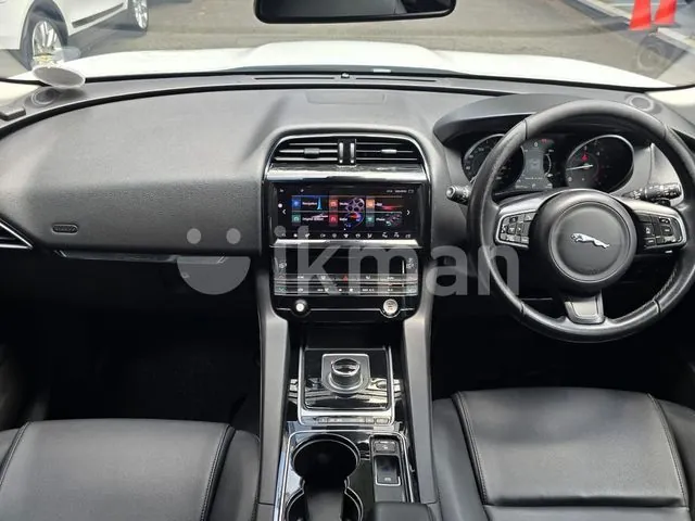 Jaguar F-Pace 2017 photo 5