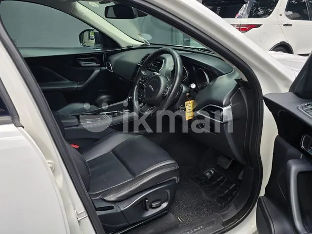 Jaguar F-Pace 2017 photo 4