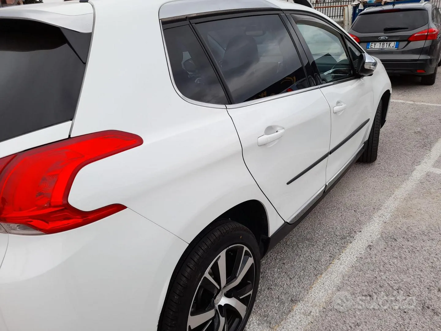 Peugeot 2008 2015 photo 2