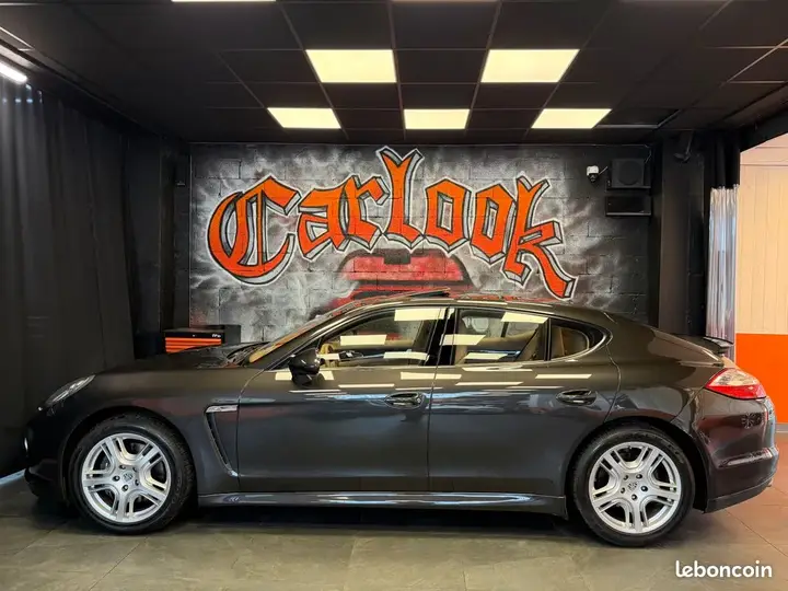 Porsche Panamera 2011 photo 4