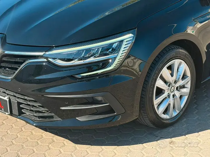 Renault Megane 2022 photo 3