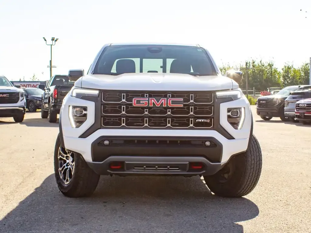 GMC Canyon 2024 photo 3