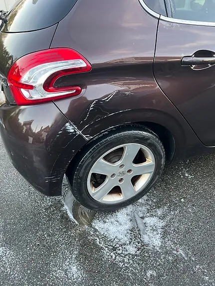 Peugeot 208 2013 photo 5