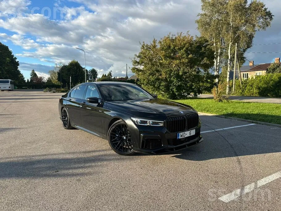 BMW 745E