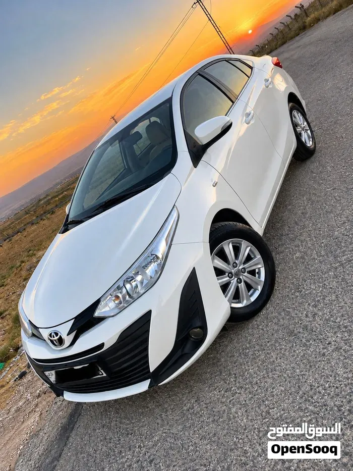Toyota Yaris 2019 photo 2