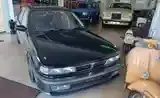 Mitsubishi Galant 1990 photo 2