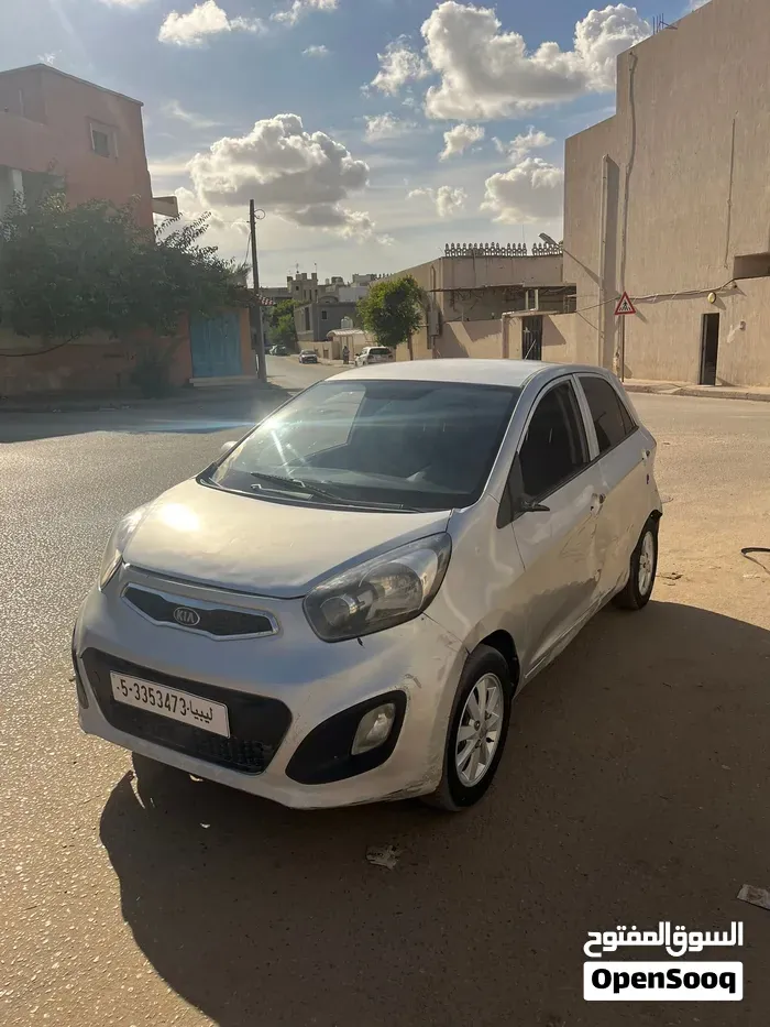 Kia Rio 2013 photo 4