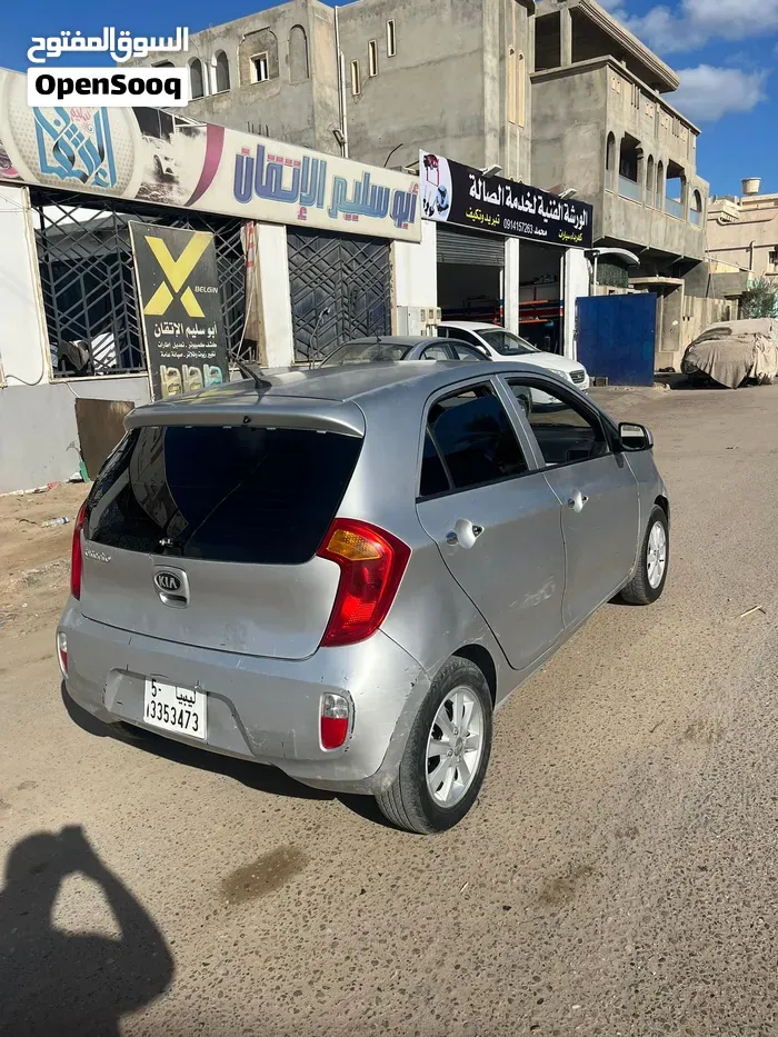 Kia Rio 2013 photo 2