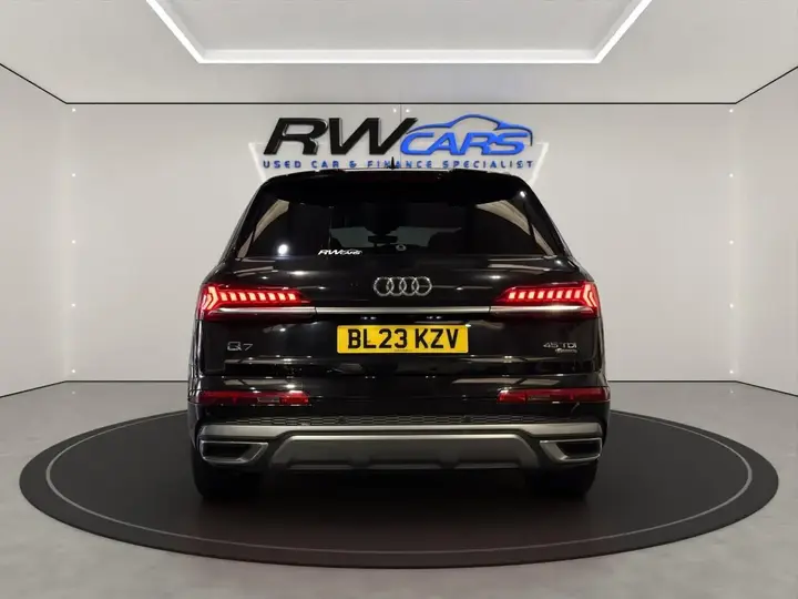 Audi Q7 2023 photo 4