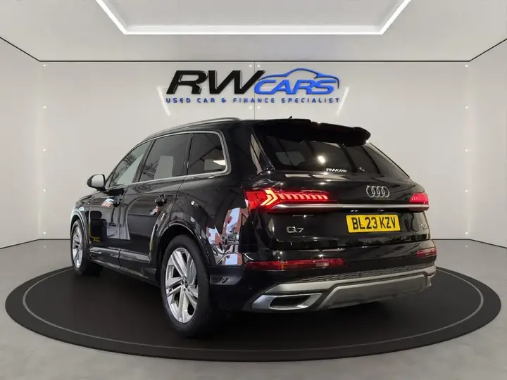 Audi Q7 2023 photo 3
