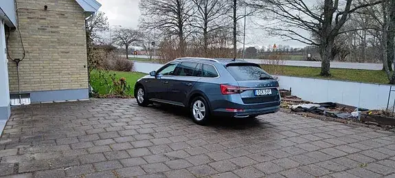 Skoda Superb 2020 photo 2
