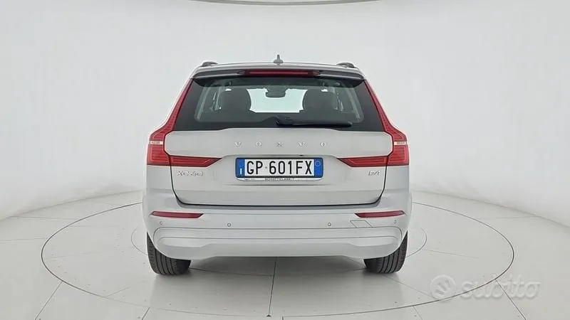 Volvo Xc60 2023 photo 3