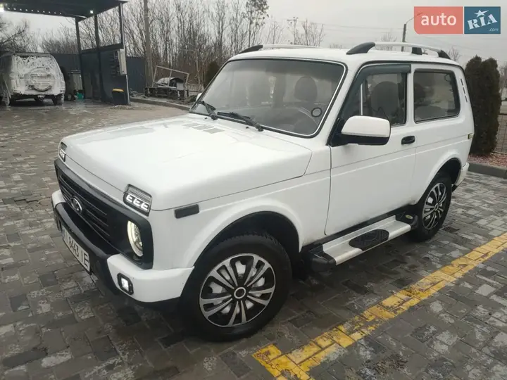 Lada Niva 1998 photo 4