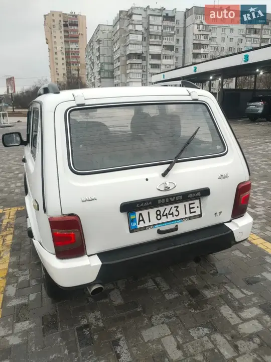 Lada Niva 1998 photo 3