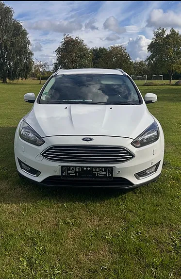 Ford Focus 2018 photo 2