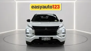 Mitsubishi Outlander 2025 photo 3