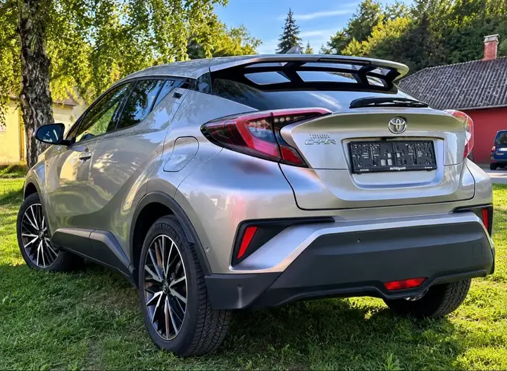 Toyota C-Hr 2017 photo 3