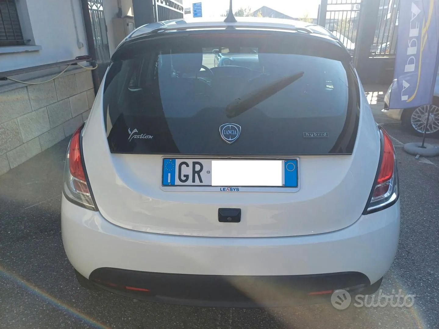 Lancia Ypsilon 2023 photo 2