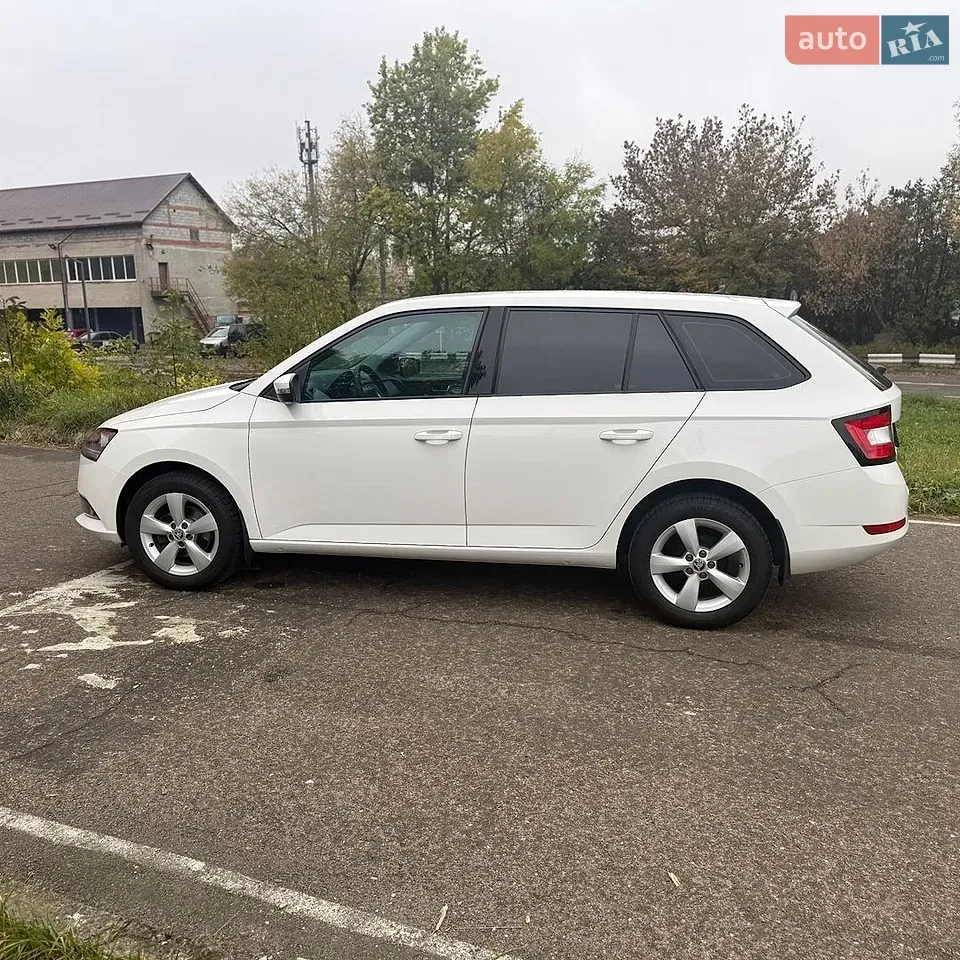 Skoda Fabia 2019 photo 5