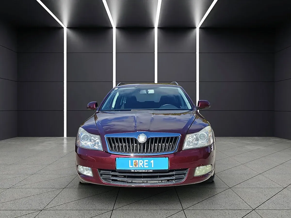 Skoda Octavia 2010 photo 2