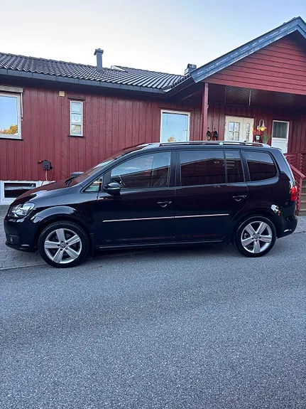 Volkswagen Touran 2013 photo 4
