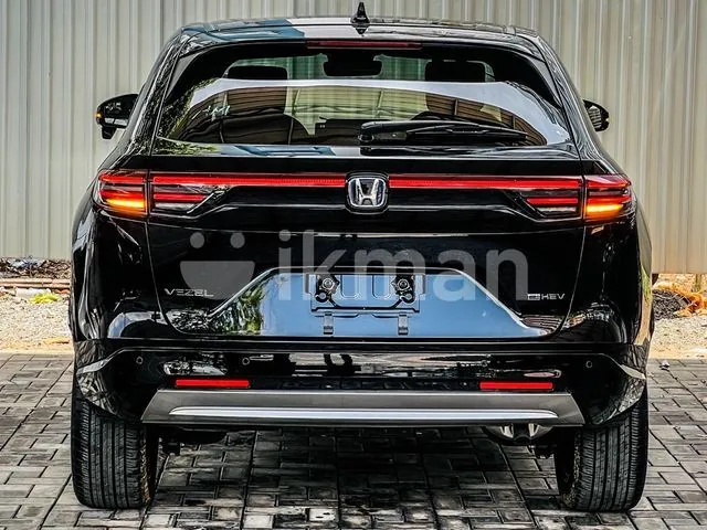 Honda Vezel 2024 photo 2